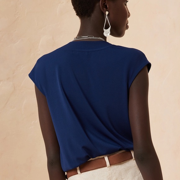 Banana Republic Factory Crepe Wrap-Style Top. NWT. - Picture 5 of 5